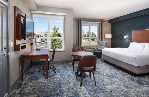 Langford Hotel | Four Points by Sheraton Victoria Gateway