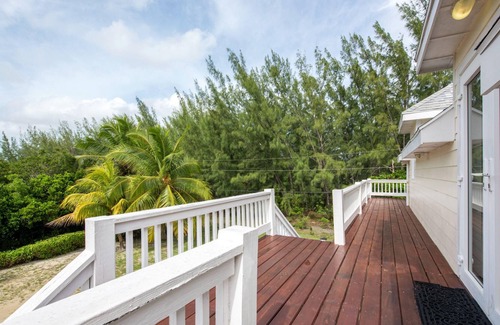 Governor's Harbour House | Four Points Suite by Eleuthera Vacation Rentals