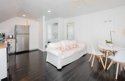 Governor's Harbour House | Four Points Suite by Eleuthera Vacation Rentals