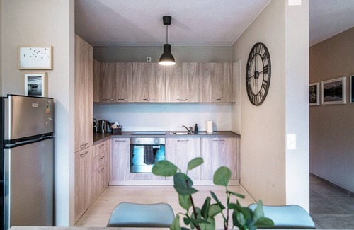 Paradiso Apartment | Four-room apartment next to LUdeS (Pazzallo 10)