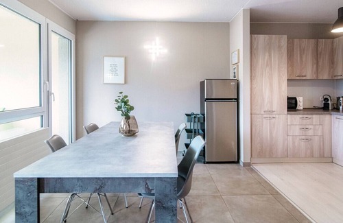Paradiso Apartment | Four-room apartment next to LUdeS (Pazzallo 10)