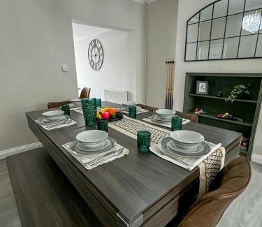 York House | Four rose cottage