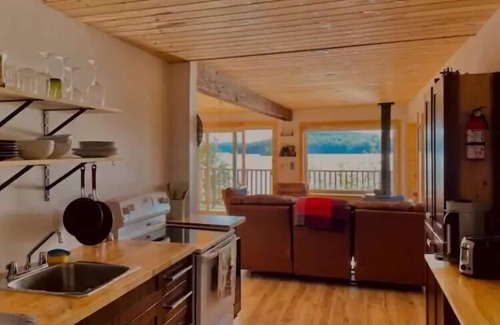 North Frontenac Cottage | Four Season Cottage with Wood Burning Sauna