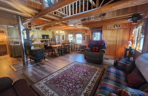 Forest CIty House | Four Season Lake Haven on East Grande Lake
