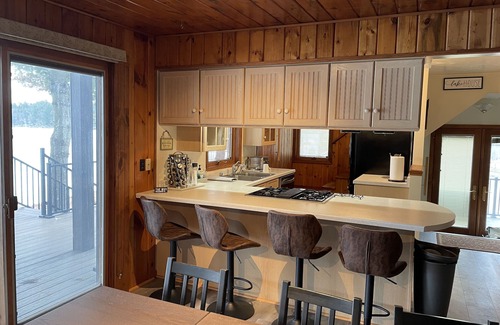 Pine River House | Four Season Lake House with Incredible Views and Lake Frontage/Sleeps 24