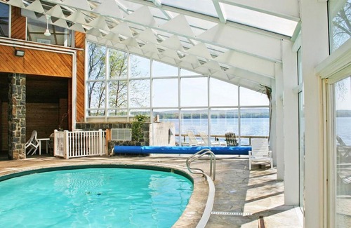 Calabogie House | Four-Season Resort on the Shore of Calabogie Lake