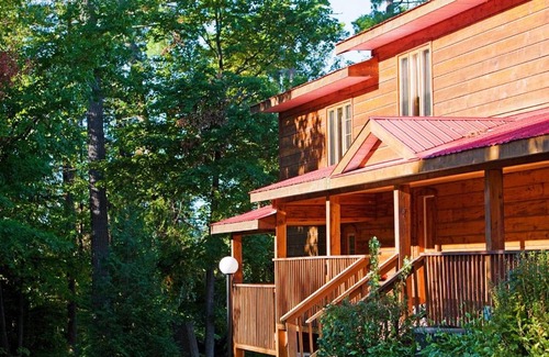 Calabogie House | Four-Season Resort on the Shore of Calabogie Lake