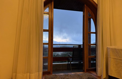 Alto do Capivari Apartment | Four Seasons 504B