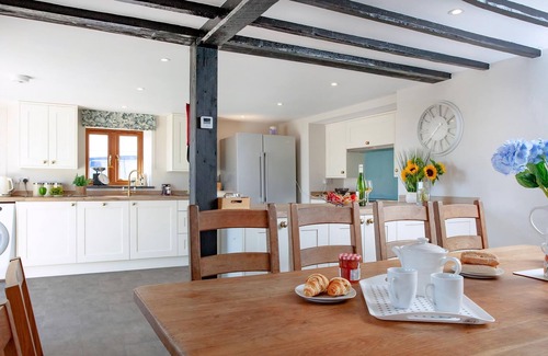 Torrington Cottage | Four Seasons Cottage
