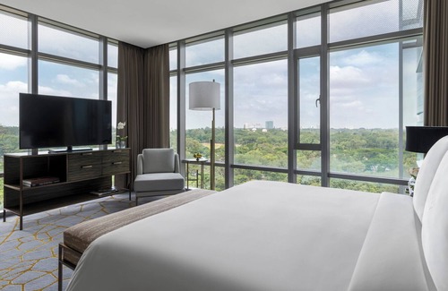 Bengaluru Hotel | Four Seasons Hotel Bengaluru at Embassy One