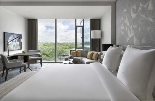 Bengaluru Hotel | Four Seasons Hotel Bengaluru at Embassy ONE