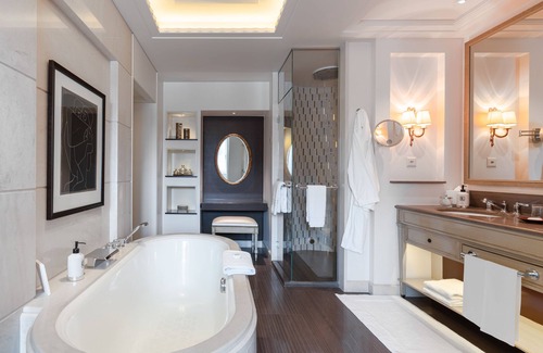 Saint-Gervais Les Bergues Hotel | Four Seasons Hotel des Bergues Geneva