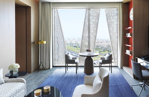 Kuwait City Hotel | Four Seasons Hotel Kuwait at Burj Alshaya