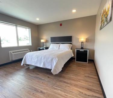 Gallipolis Ferry Hotel | Four Seasons Inn