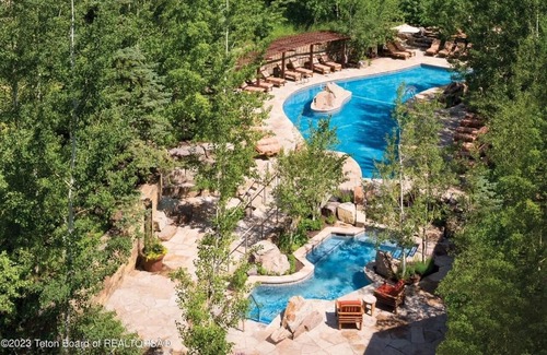 Granite Ridge Condo | Four Seasons Jackson Hole 3BR/3Bath Resort Property. Ski in and Ski out 5 Star