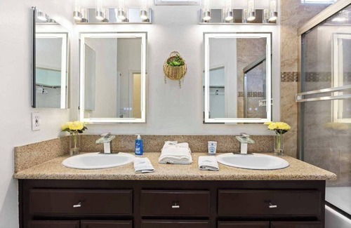 Greenacres House | Four Seasons Retreat on Windsor Park Dr