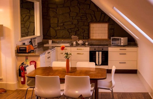 Silvermines Apartment | FOUR STAR AMAZING SPACE, IN A SCENIC, AWARD WINNING VILLAGE .