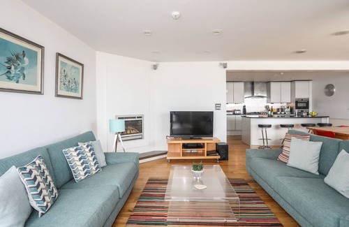 Pentraeth Cottage | FOUR THE QUAY, pet friendly, country holiday cottage in Red Wharf Bay