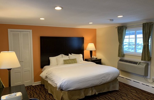 Manchester Center Hotel | Four Winds Country Motel