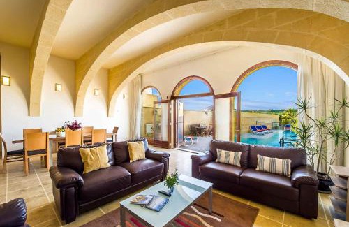 Kercem House | Four Winds Holiday Home