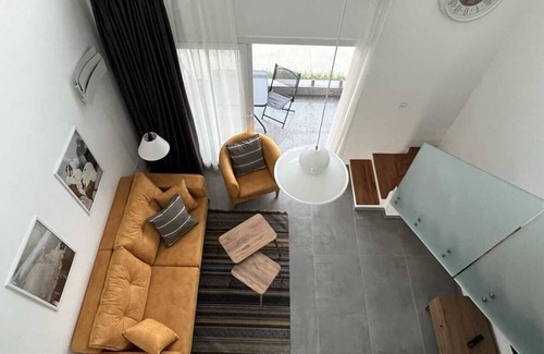Gastria Apartment | Fourseason Life Loft