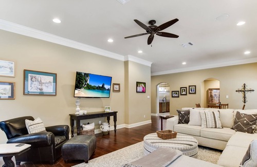 Woodhaven House | Fourth Night Free* I Pool I Firepit I Outdoor Entertaining Area