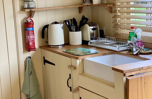 March Bed & Breakfast | Fourwinds Leisure