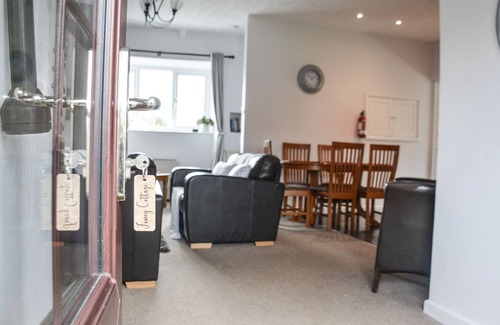 Lower Trengale Cottage | Fowey Cottage, Lower Trengale Farm