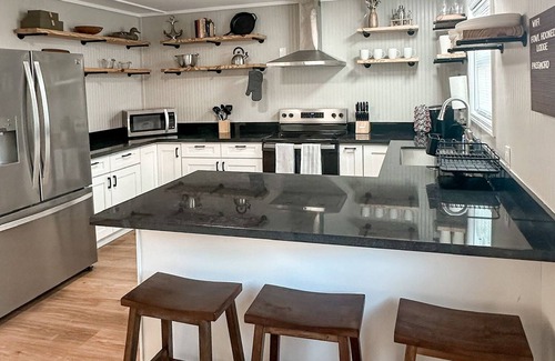 Venice Boat Rental | Fowl Hooked Lodge Houseboat in Venice Marinan Sleeps 8 3 Bedrooms 2 Full Bath