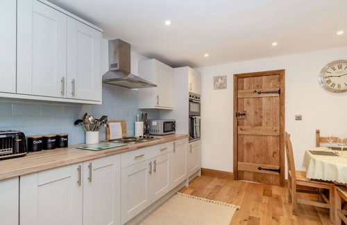 Macclesfield Cottage | FOX BANK COTTAGE, pet friendly, with open fire in Bollington