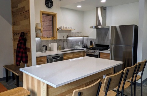 Wisconsin Dells Cabin | Fox Cabin @ Orange Tractor Retreat: 3BR ADA accessible cabin on 40 private acres