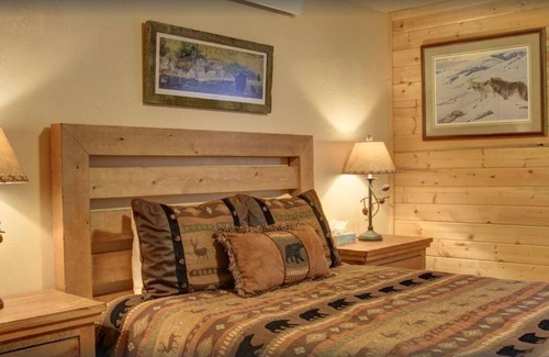 Lazy Acres House | Fox Den Lodge
