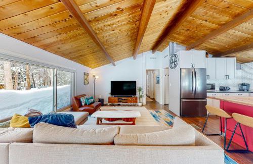 Blue River House | Fox Den