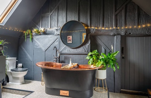 Gate Helmsley Cottage | Fox Farm - a premium stay that sleeps 8 guests in 3 bedrooms