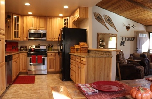 Eagle Mountain Estates House | Fox Farm, Cozy cabin with a game room, hot tub, & 2 decks in a great location!