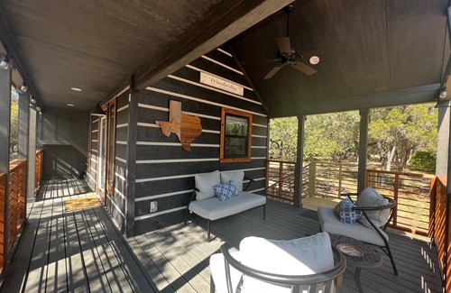Wimberley Cottage | Fox Hollow - Tiny home with Cypress Creek access, 2 miles from Wimberley Square.