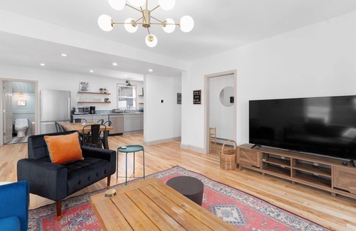 Fox Point House | Fox Point House: Walk to Brown/RISD + Free Parking for Up to 3 Cars!