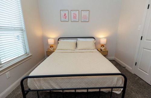 Lubbock House | Fox Ridge Luxury #2-3 Bed/2 Bath home in Lubbock