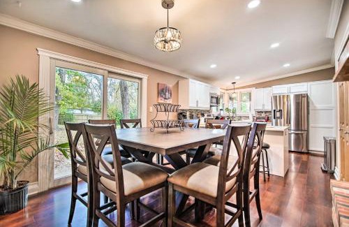 Fox River Grove House | Fox River Grove Home Pets Welcome!
