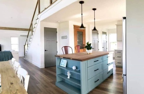 Princetown Cottage | Foxcliff Cottage - A newly built executive seaside vacation rental!