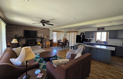 Indian River House | Foxes Den Country Corner Home off Round Point. Mullett Lake Access under 1 Mile