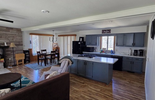 Indian River House | Foxes Den Country Corner Home off Round Point. Mullett Lake Access under 1 Mile