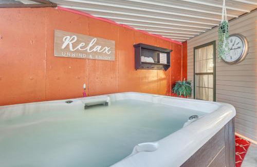 Troy Apartment | Foxes Den with Hot Tub, Pool Table and Fire Pit!