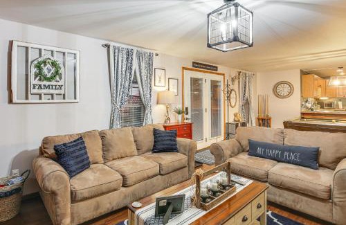 Troy Apartment | Foxes Den with Hot Tub, Pool Table and Fire Pit!