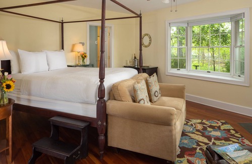 Charlottesville Bed & Breakfast | Foxfield Inn