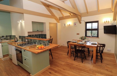 Pontfaen Cottage | FOXGLOVE, family friendly, with a garden in Newport, Pembrokeshire