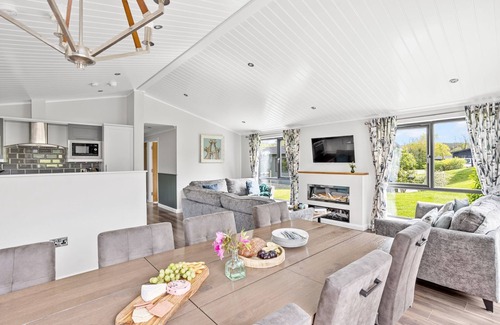 Mary Tavy House | Foxglove Lodge, 31 Roadford Lake Lodges