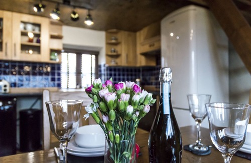 Tiers Cross House | Foxglove - Luxurious Barn Conversion
