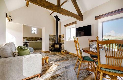 Beck Hole Cottage | FOXGLOVE, pet friendly, with hot tub in Goathland