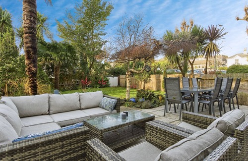 Shanklin House | Foxhills - a house that sleeps 16 guests in 8 bedrooms